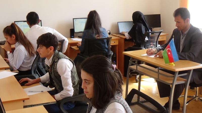 Cocuq Mərcanlı kənd tam orta məktəbinin 9 və 11-ci sinif şagirdləri üçün buraxılış imtahanları üzrə otk.az portalı vasitəsilə ödənişsiz onlayn sınaq imtahanları keçirilib