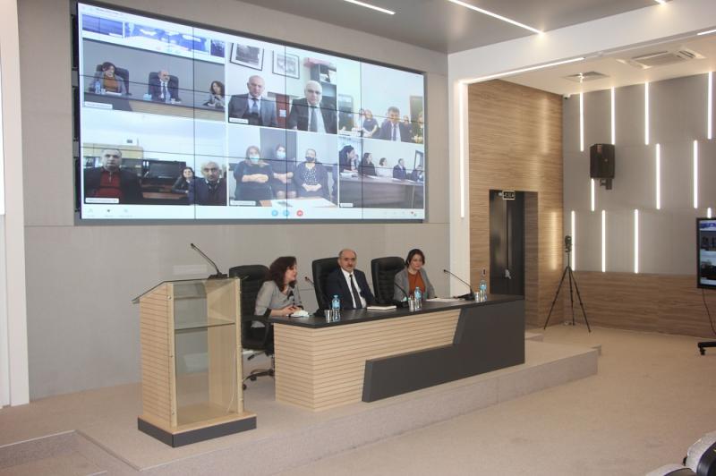 8 aprel 2022-ci il tarixində DİM-də uşaq musiqi və incəsənət məktəblərinin direktorları ilə görüş keçirilib
