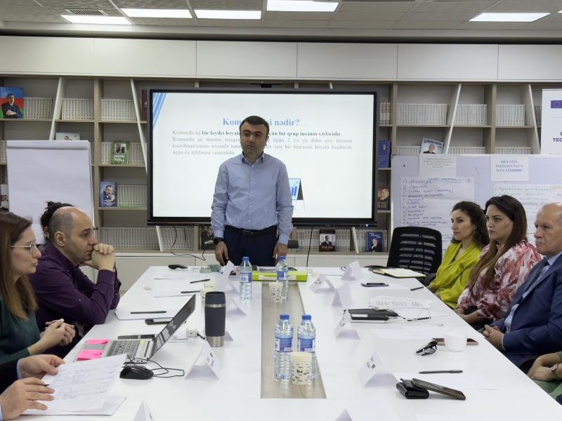 “Rəhbər vəzifəli şəxslər üçün liderlik və insan resurslarının idarə edilməsi” mövzusunda təlim təşkil edilib