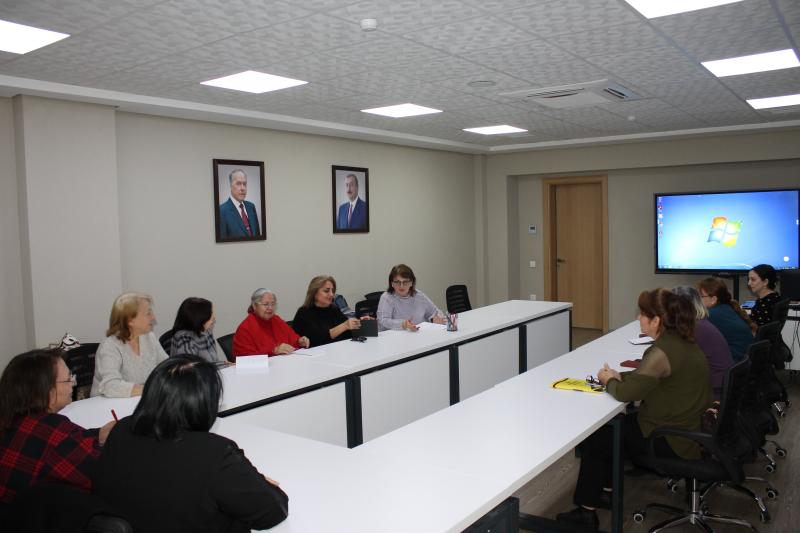 Dövlət İmtahan Mərkəzində 2 noyabr 2022-ci il tarixində işçi qruplarının iclasları keçirilib