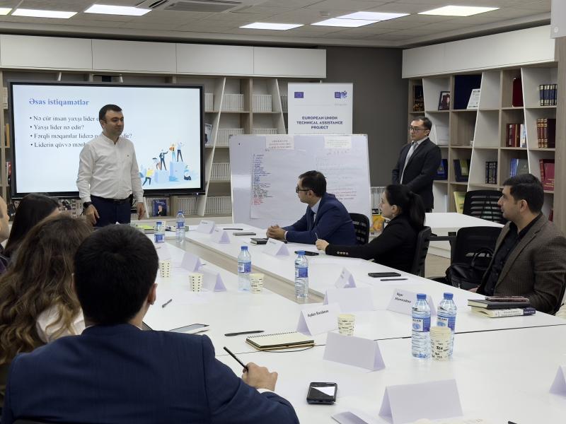 “Rəhbər vəzifəli şəxslər üçün liderlik və insan resurslarının idarə edilməsi” mövzusunda təlim təşkil edilib