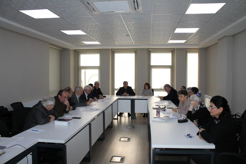 Dövlət İmtahan Mərkəzində 14 dekabr 2022-ci il tarixində fizika, ədəbiyyat (rus bölməsi) və rus dili (əsas xarici dil) fənləri üzrə işçi qruplarının iclasları keçirilib