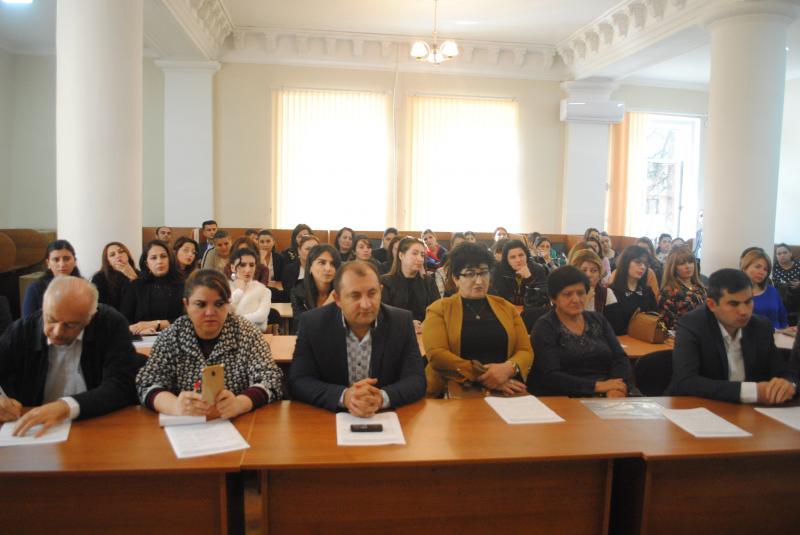 Gəncə şəhərində “Şagird-məzun” dövlət elektron məlumat sistemi üzrə təlimatla bağlı seminar-treninq keçirilmişdir