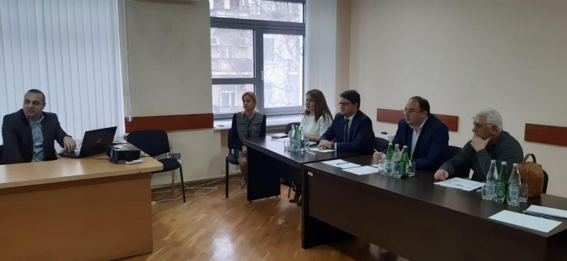 “Dövlət qulluğu vəzifələrinin tutulması məqsədilə müsahibənin keçirilmə qaydaları” mövzusunda növbəti təlim təşkil edilib
