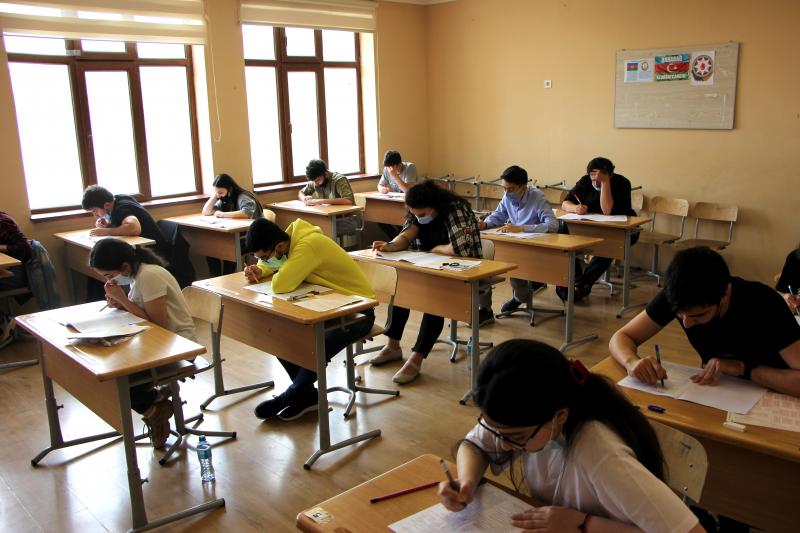 Ali təhsil müəssisələrinin magistraturalarına qəbul imtahanı başa çatıb