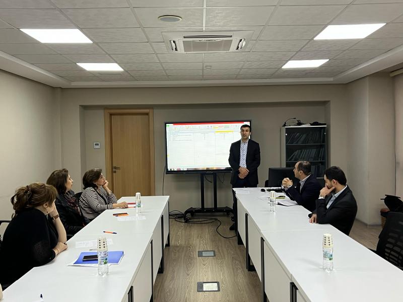Təsviri sənət istiqaməti üzrə seminar keçirilib