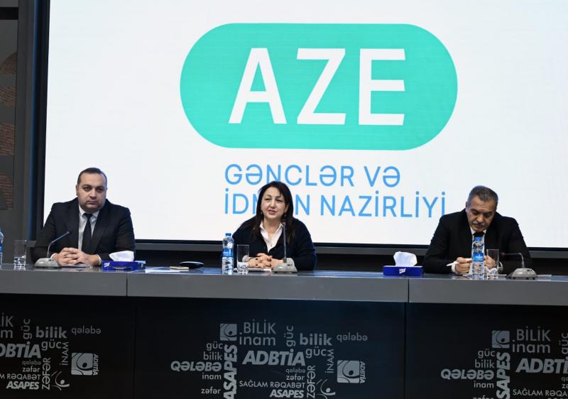 “Gənclərin dövlət qulluğu sahəsində biliklərinin artırılması” mövzusunda maarifləndirmə tədbiri keçirilib