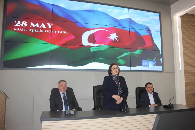 Dövlət İmtahan Mərkəzində Müstəqillik Gününə həsr olunan tədbir təşkil edilib