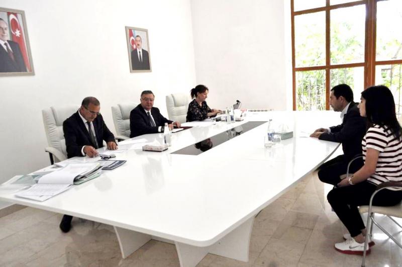 Dövlət İmtahan Mərkəzinin Direktorlar Şurasının sədr müavini Namiq Babayev Hacıqabulda vətəndaşları qəbul edib