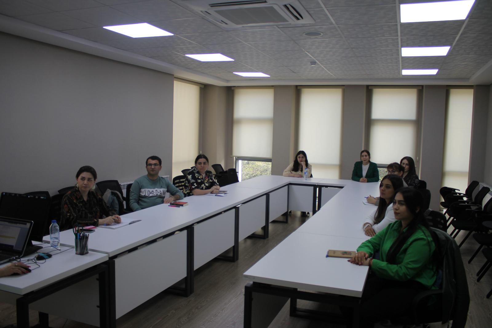 11 aprel 2023-cü il tarixində kimya və ingilis dili fənlərindən hazırlıq kurslarının səkkizinci məşğələləri keçirilib