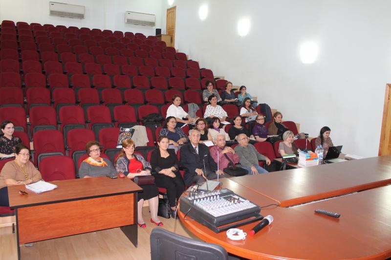 Rus dili (xarici dil kimi) fənni üzrə elmi-metodiki seminar keçirilib