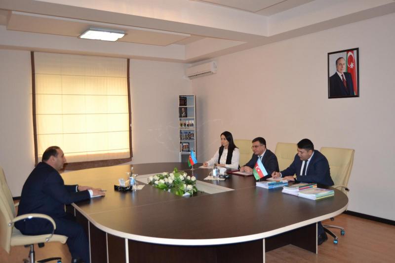 Dövlət İmtahan Mərkəzinin Direktorlar Şurasının sədr müavini Bəhram Xəlilov Zərdab rayonunda vətəndaşları qəbul edib