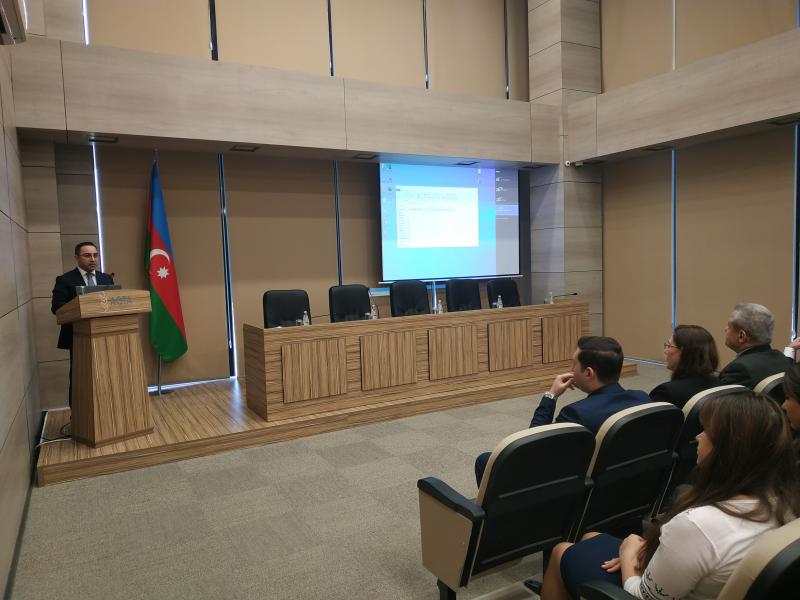19 dekabr 2019-cu il tarixində Qida Təhlükəsizliyi Agentliyinin əməkdaşlarına “Dövlət qulluğunda etik qaydaların praktiki tətbiqi məsələləri” mövzusunda təlim keçirilib