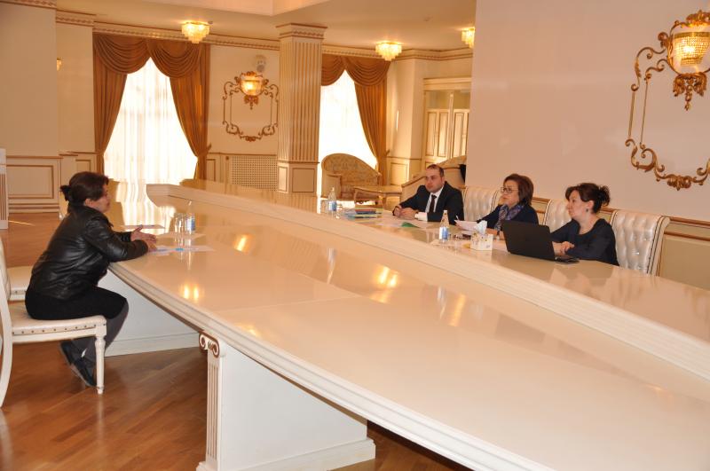 DİM Direktorlar Şurasının sədri Məleykə Abbaszadə Ucar rayonunda vətəndaşları qəbul edib
