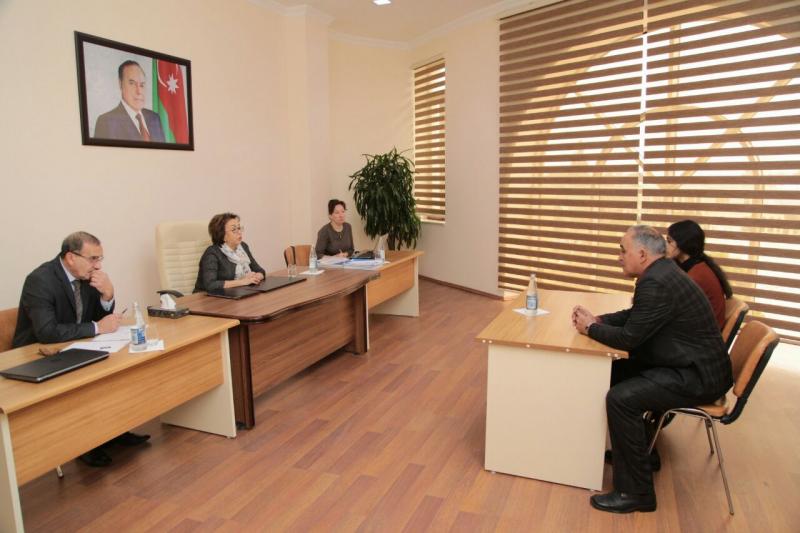 Dövlət İmtahan Mərkəzinin Direktorlar Şurasının sədri Məleykə Abbaszadə Salyan rayonunda vətəndaşları qəbul etmişdir