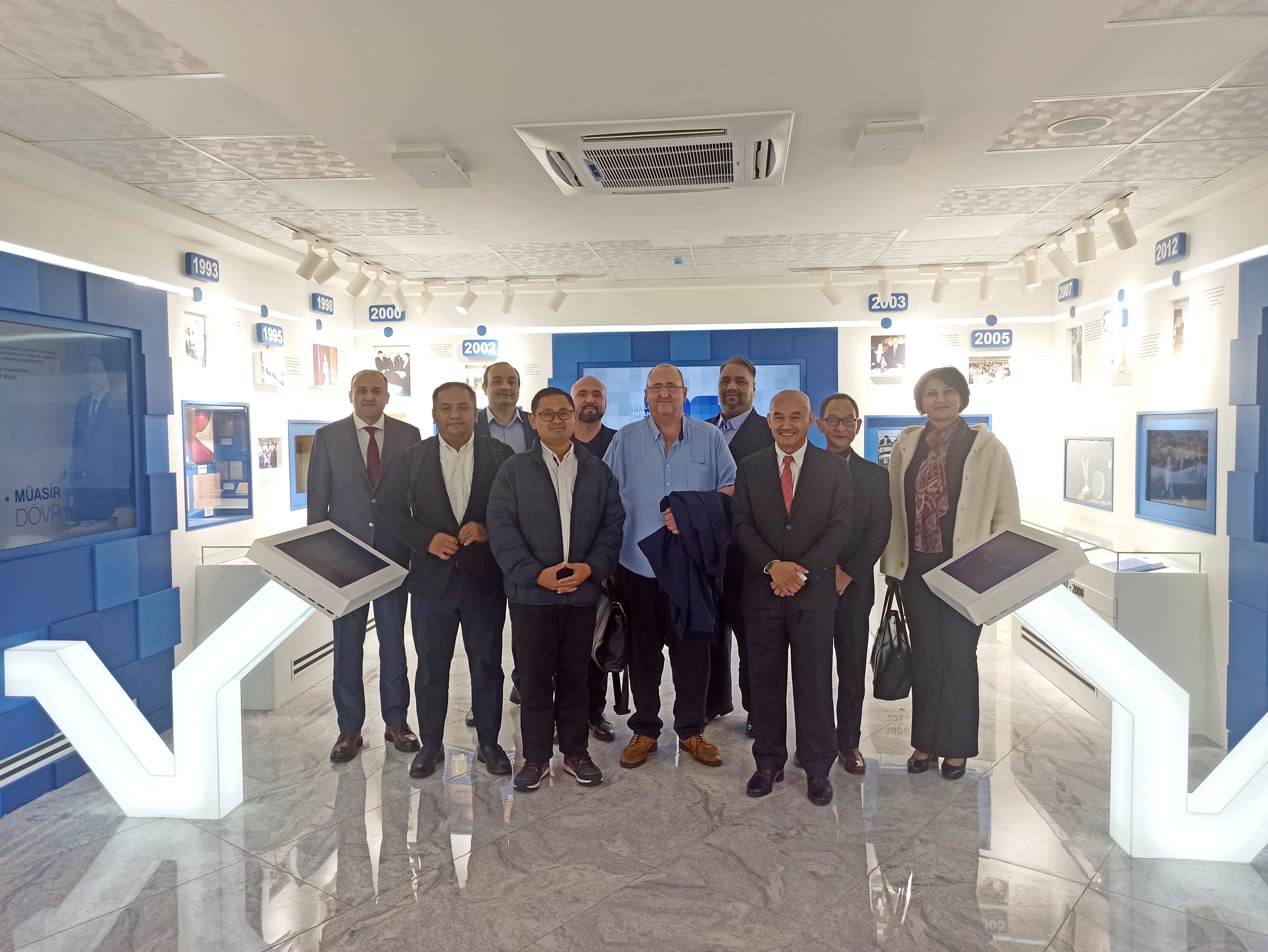 DİM-in Direktorlar Şurasının sədri Məleykə Abbaszadə ilə Malayziyanın Milli Çap Korporasiyasının nümayəndə heyəti arasında görüş keçirilib