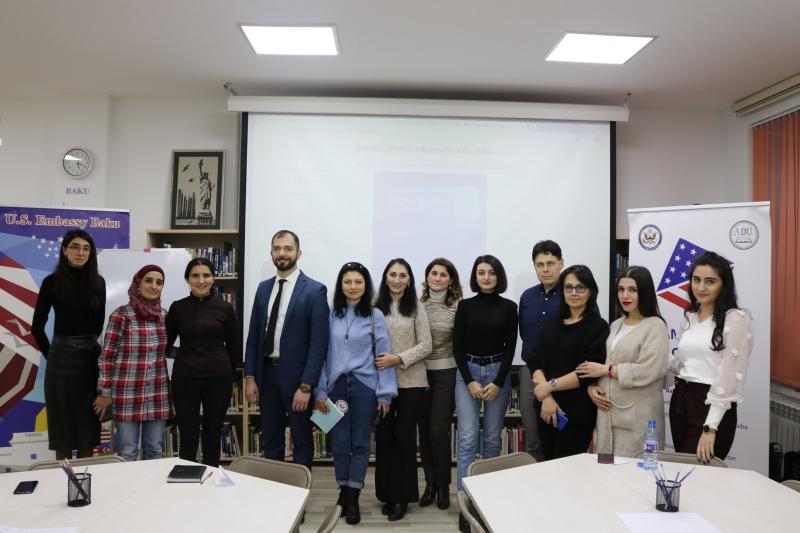 “Müəllimlər üçün intensiv peşəkar inkişaf və konsultasiya” layihəsinin 3-cü mərhələsi ilə əlaqədar yanvarın 13-də Bakı Amerika Mərkəzində təqdimat keçirilmişdir