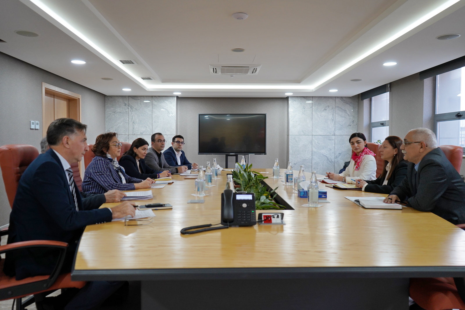 Bədən tərbiyəsi və idman istiqaməti üzrə qabiliyyət imtahanlarını müzakirə etmək məqsədilə DİM ilə Gənclər və İdman Nazirliyinin rəhbər şəxsləri arasında görüş keçirilib