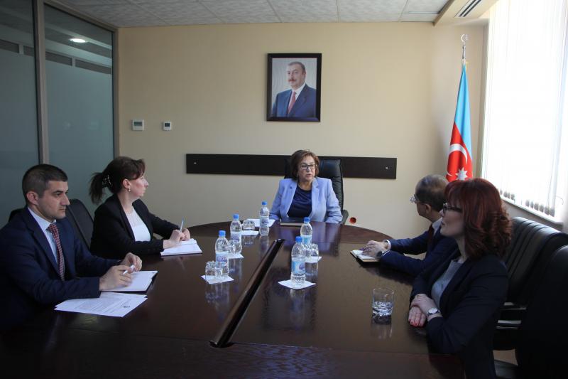 2019-cu il mayın 1-də Dövlət İmtahan Mərkəzində Azərbaycan Valideyn-Müəllim Assosiasiyası İctimai Birliyi və Ailələrin İnkişafı üzrə Maarifləndirmə İctimai Birliyinin nümayəndələri ilə görüş keçirilib