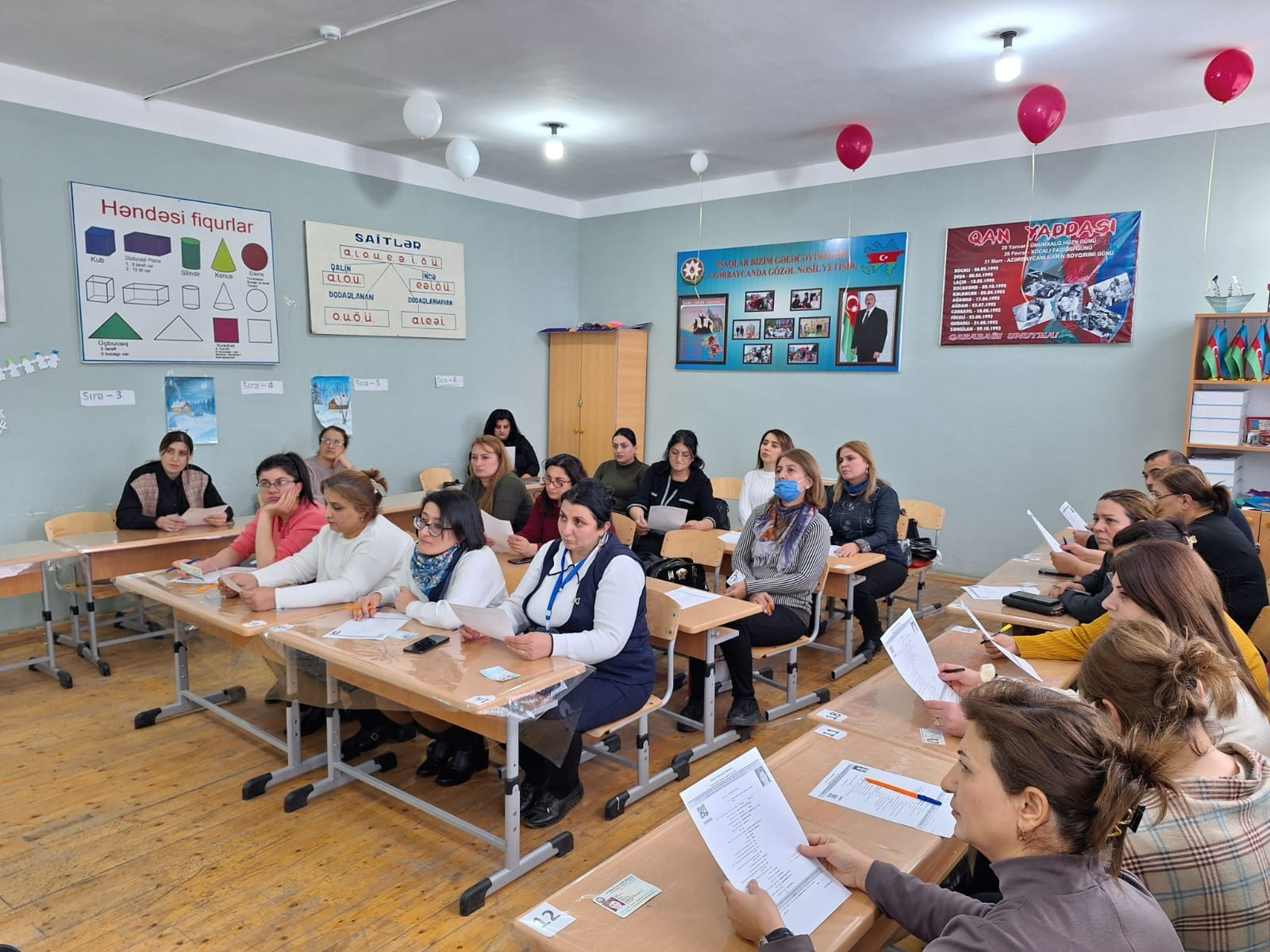 Təcrübəsi az olan və imtahanlarda nəzarətçi qismində ilk dəfə iştirak edəcək şəxslər üçün keçirilən təlimlər davam edir