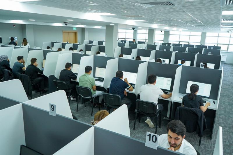 Dövlət İmtahan Mərkəzinin elektron imtahanlar korpusunda ilk imtahan keçirilib