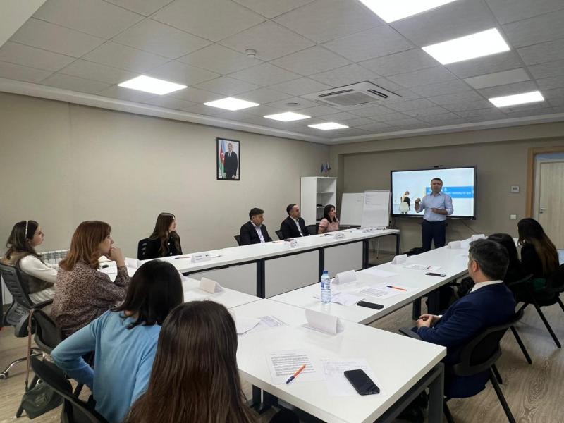 “Kuratorluq fəaliyyəti ilə məşğul olan şəxslər üçün mentorluq” mövzusunda təlim təşkil edilib