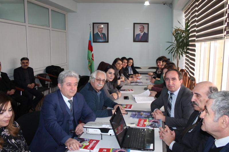 Dövlət İmtahan Mərkəzində fənlər üzrə hazırlıq kursları və elmi-metodiki seminarlar keçirilib