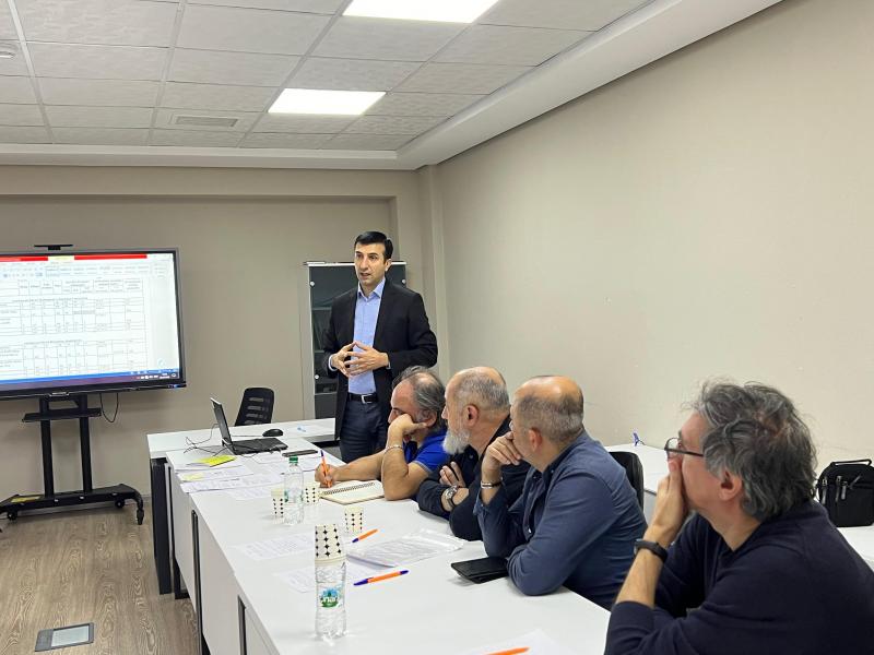 Təsviri sənət istiqaməti üzrə seminar keçirilib