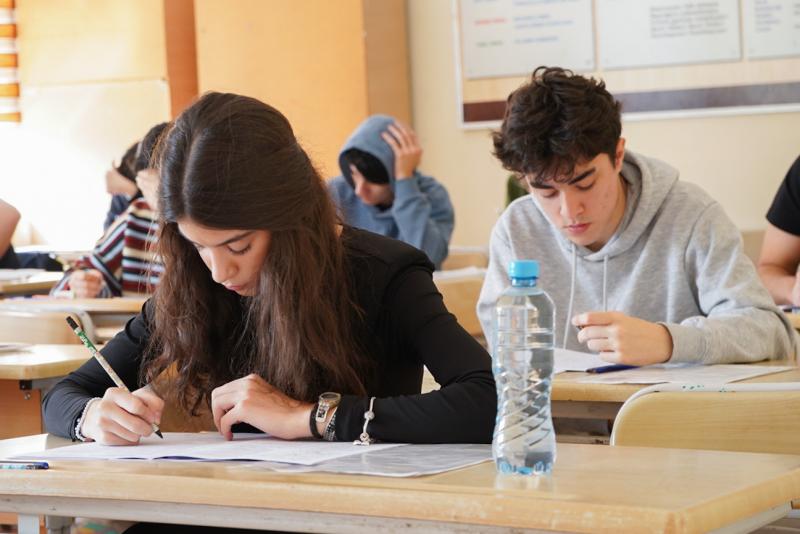 3 mart, buraxılış imtahanı