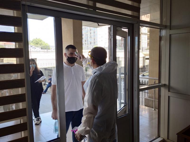 İnzibati vəzifələrin B növünə aid olan vəzifə qrupları üzrə dövlət qulluğuna qəbul üçün test imtahanı keçirilib