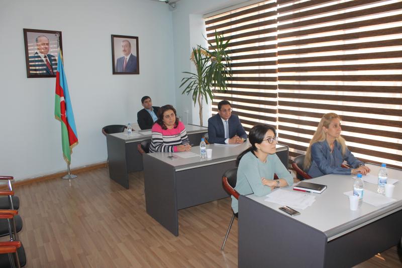 “Dövlət qulluğu vəzifələrinin tutulması məqsədilə müsahibənin keçirilmə qaydaları” mövzusunda təlim təşkil edilmişdir