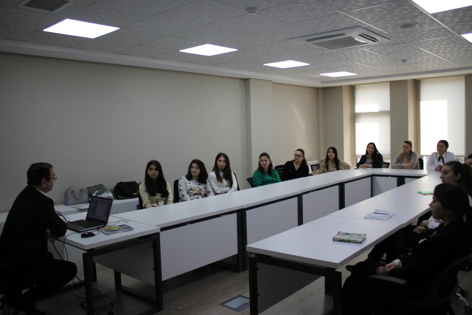 9 mart 2023-cü il tarixində hazırlıq kurslarının biologiya fənni üzrə üçüncü, tarix və riyaziyyat fənləri üzrə dördüncü məşğələləri keçirilib