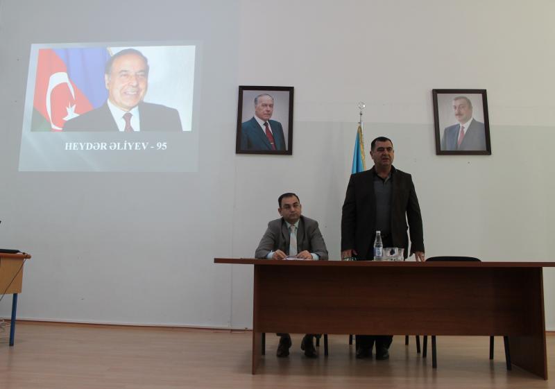 Dövlət İmtahan Mərkəzində tarix fənni üzrə hazırlıq kursunun 10 may tarixli dərsi ulu öndər Heydər Əliyevin 95 illik yubileyinə həsr edilib