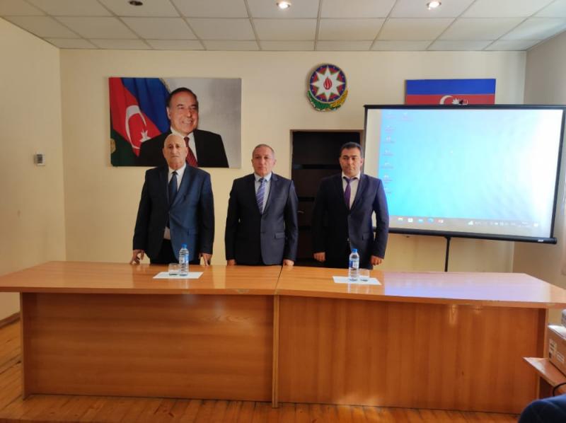Şərqi Zəngəzur regional təhsil idarəsinin məsul şəxsləri, həmçinin ümumi təhsil məktəblərinin "Şagird-məzun" sistemi üzrə əlaqələndiriciləri üçün 2022/2023-cü tədris ili üzrə Təqvim planı və digər məsələlərlə bağlı seminar keçirilib