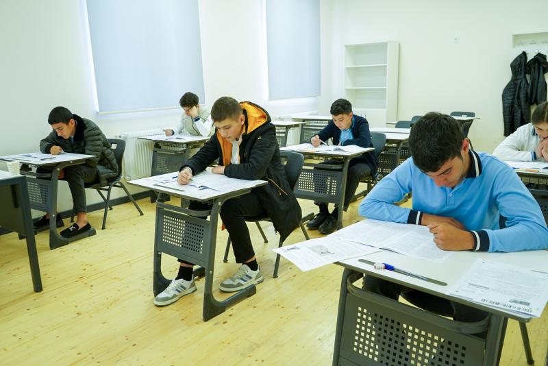 DİM aprelin 7-də ümumi (9 illik) orta təhsil səviyyəsi üzrə buraxılış imtahanı keçirib