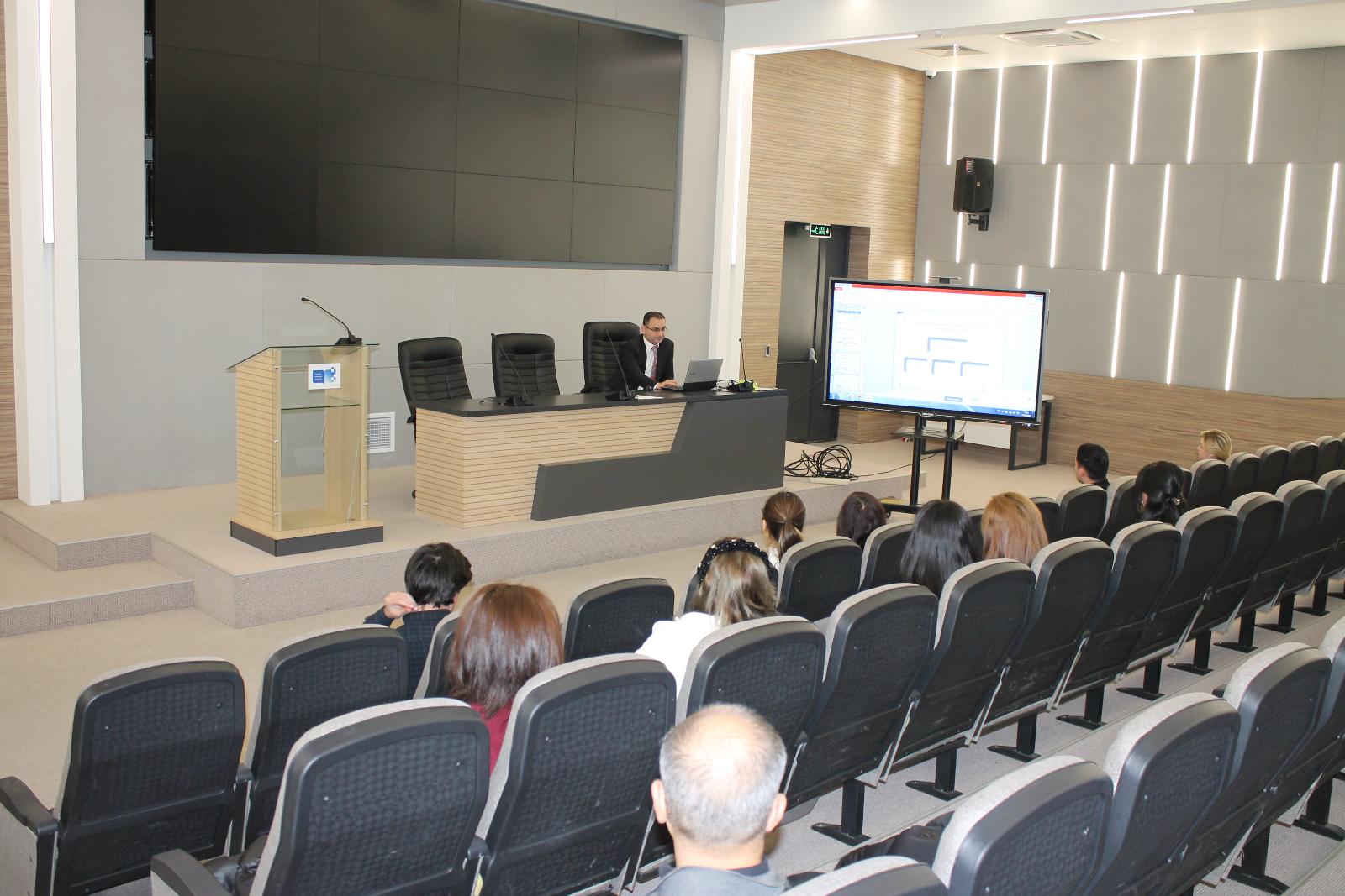 Fənlər üzrə buraxılış və qəbul imtahanlarında istifadə edilən qiymətləndirmə tapşırıqlarının hazırlanması, ekspertizası və yoxlanılmasına dair hazırlıq kurslarının ikinci məşğələləri keçirili