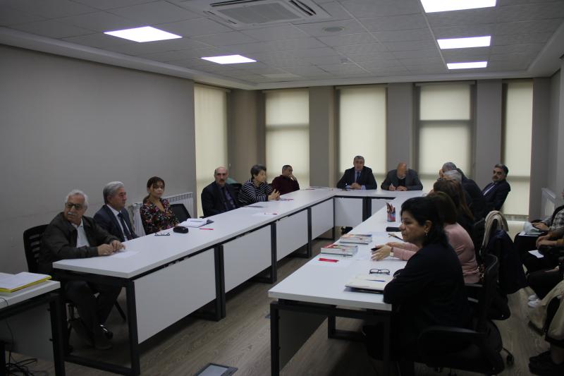 18 oktyabr 2023-cü il tarixində Dövlət İmtahan Mərkəzində fizika, rus dili (tədris dili) və rus dili (xarici dil) fənləri üzrə işçi qruplarının növbəti iclasları keçirilib