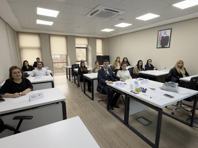 “Səmərəli ünsiyyət” mövzusunda təlim təşkil edilib