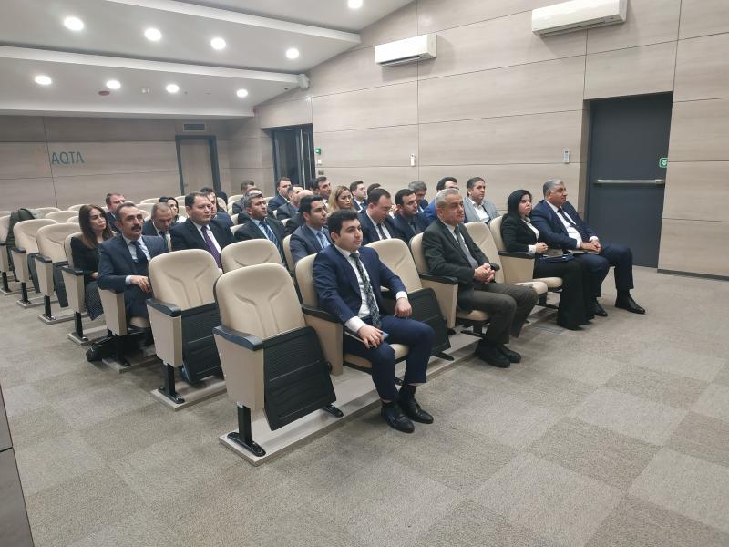 Dövlət İmtahan Mərkəzi tərəfindən 31 yanvar 2020-ci il tarixində Qida Təhlükəsizliyi Agentliyində “Dövlət qulluqçusunun xidməti fəaliyyətinin qiymətləndirilməsi” mövzusunda təlim keçirilmişdir