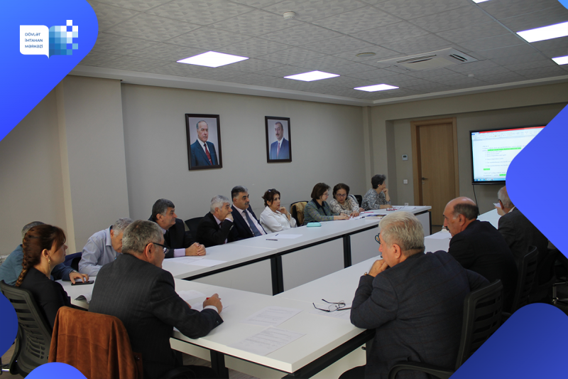 1 noyabr 2023-cü il tarixində Dövlət İmtahan Mərkəzində fizika, ədəbiyyat (rus bölməsi) və rus dili (xarici dil) fənləri üzrə işçi qruplarının növbəti iclasları keçirilib