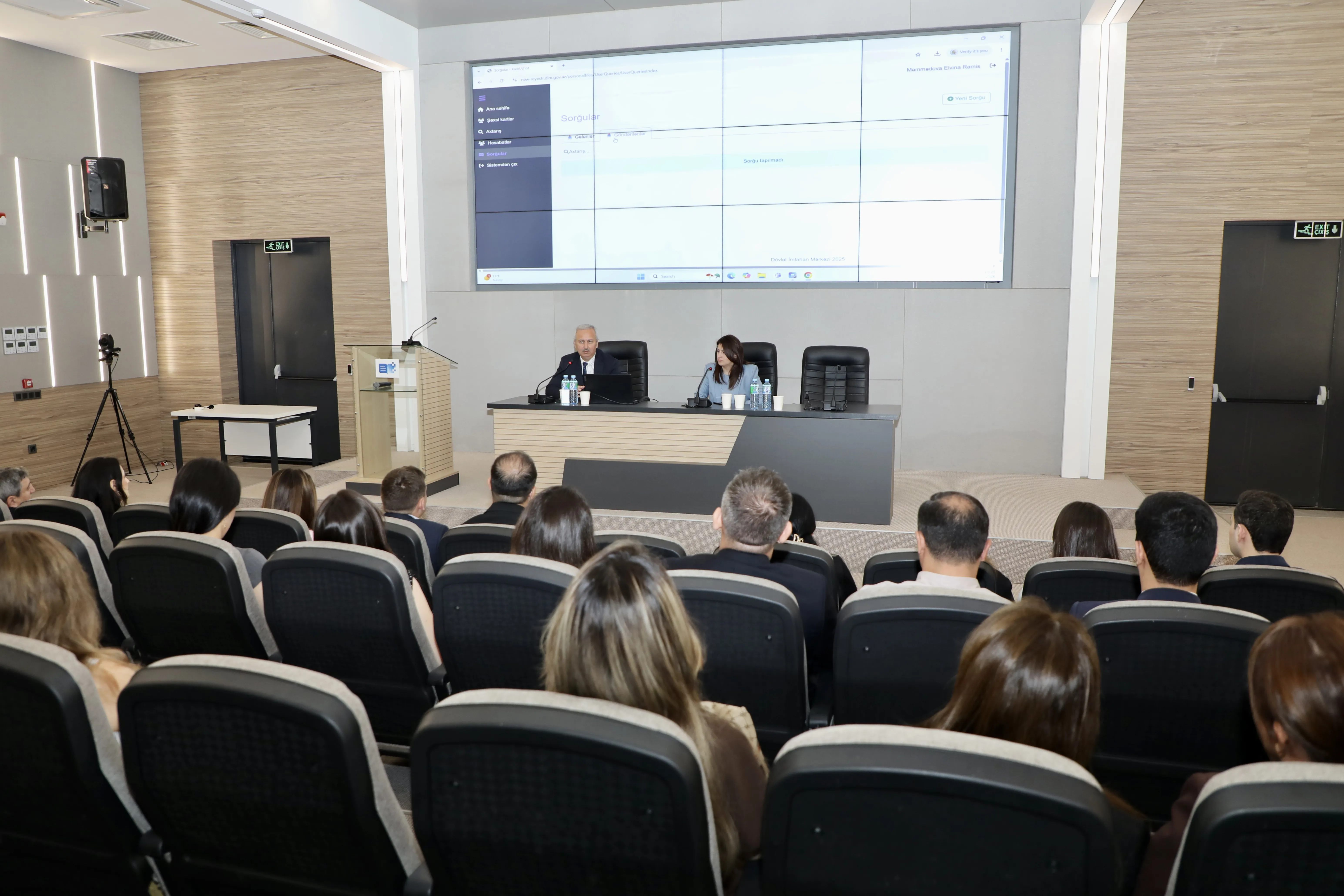 “Dövlət qulluqçularının şəxsi işinin aparılması” informasiya sistemi təqdim edilib...