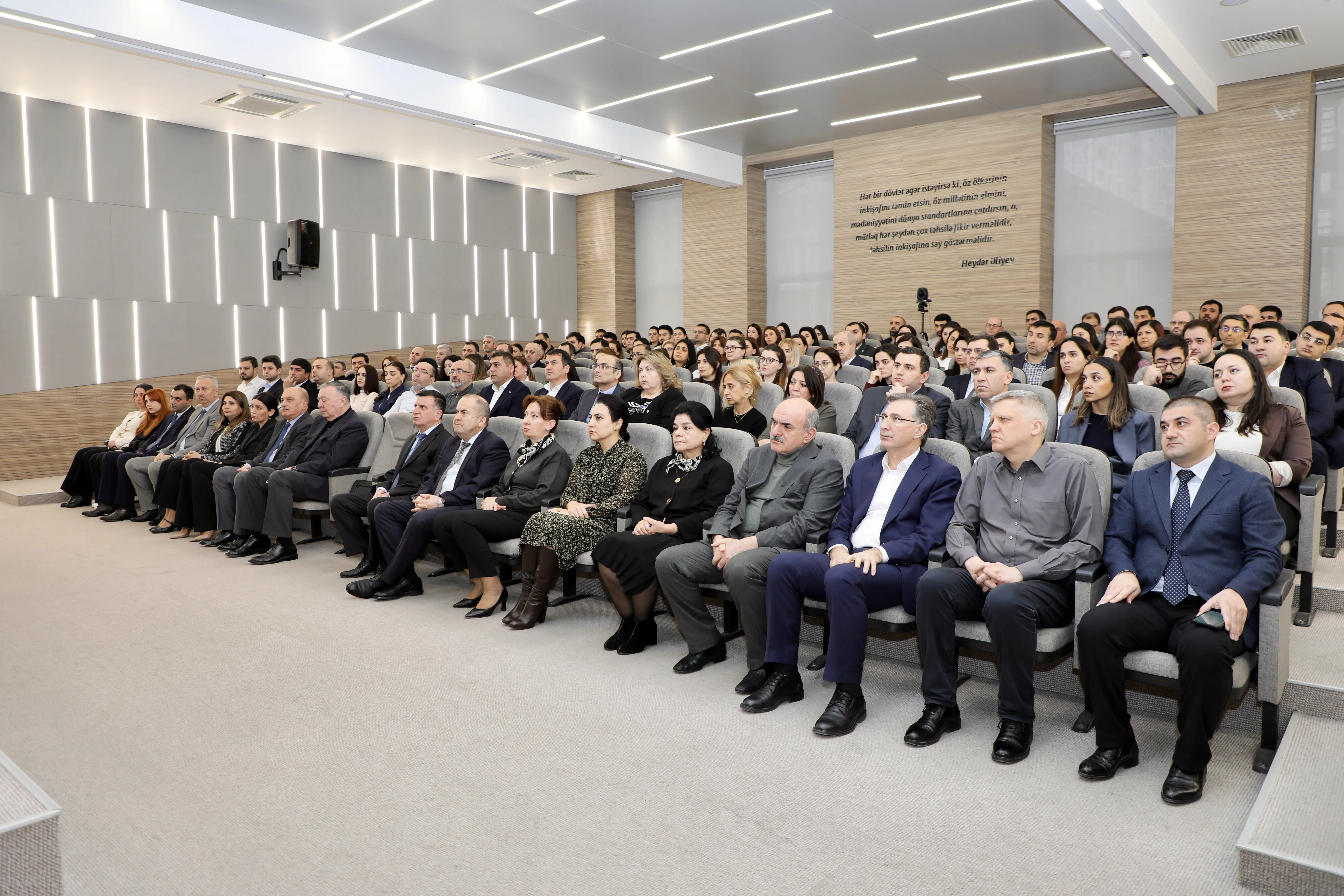 Dövlət İmtahan Mərkəzində Xocalı soyqırımı qurbanlarının xatirəsinə həsr olunmuş anım tədbiri keçirilib