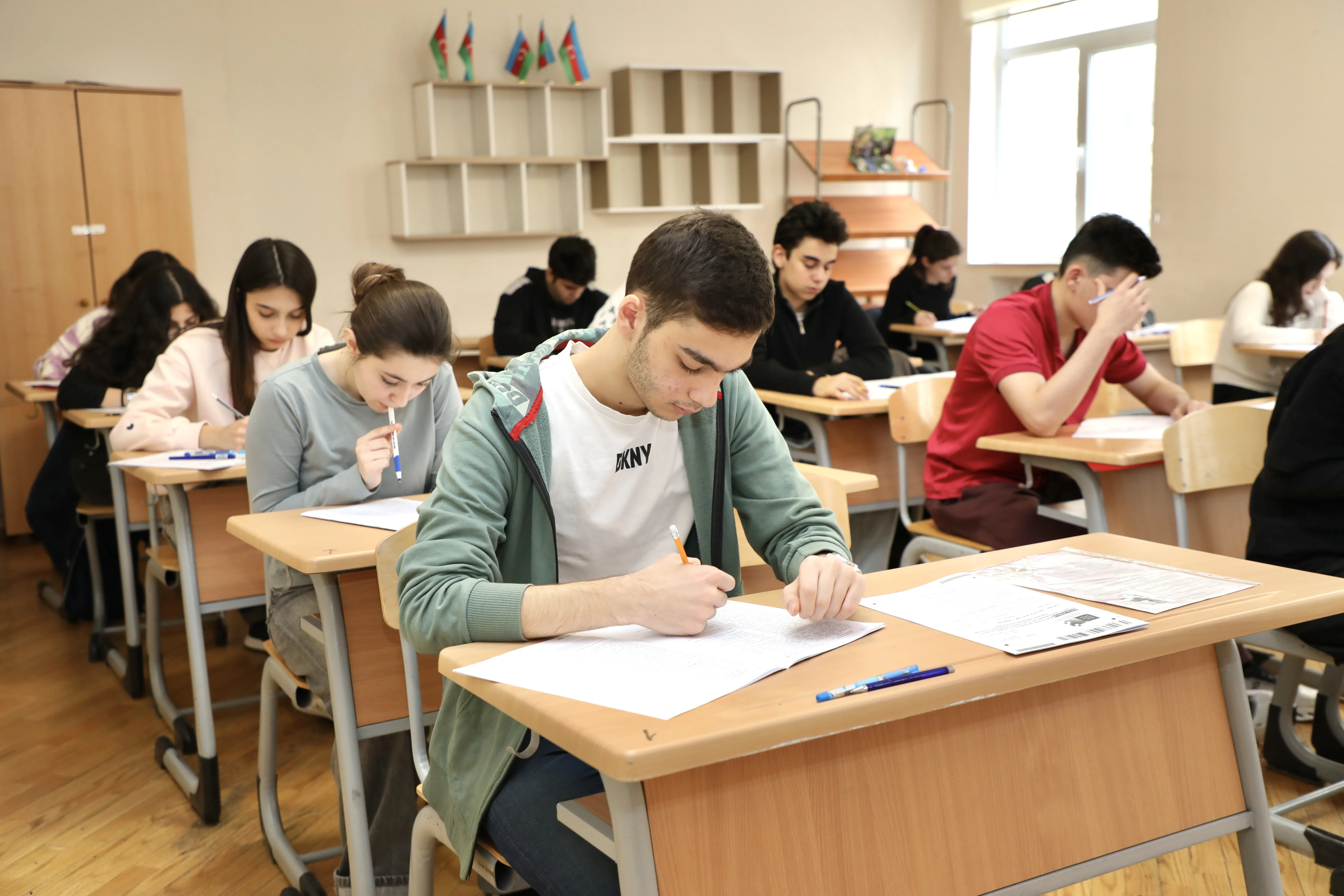 DİM martın 9-da tam (11 illik) orta təhsil səviyyəsi üzrə buraxılış imtahanı keçirib