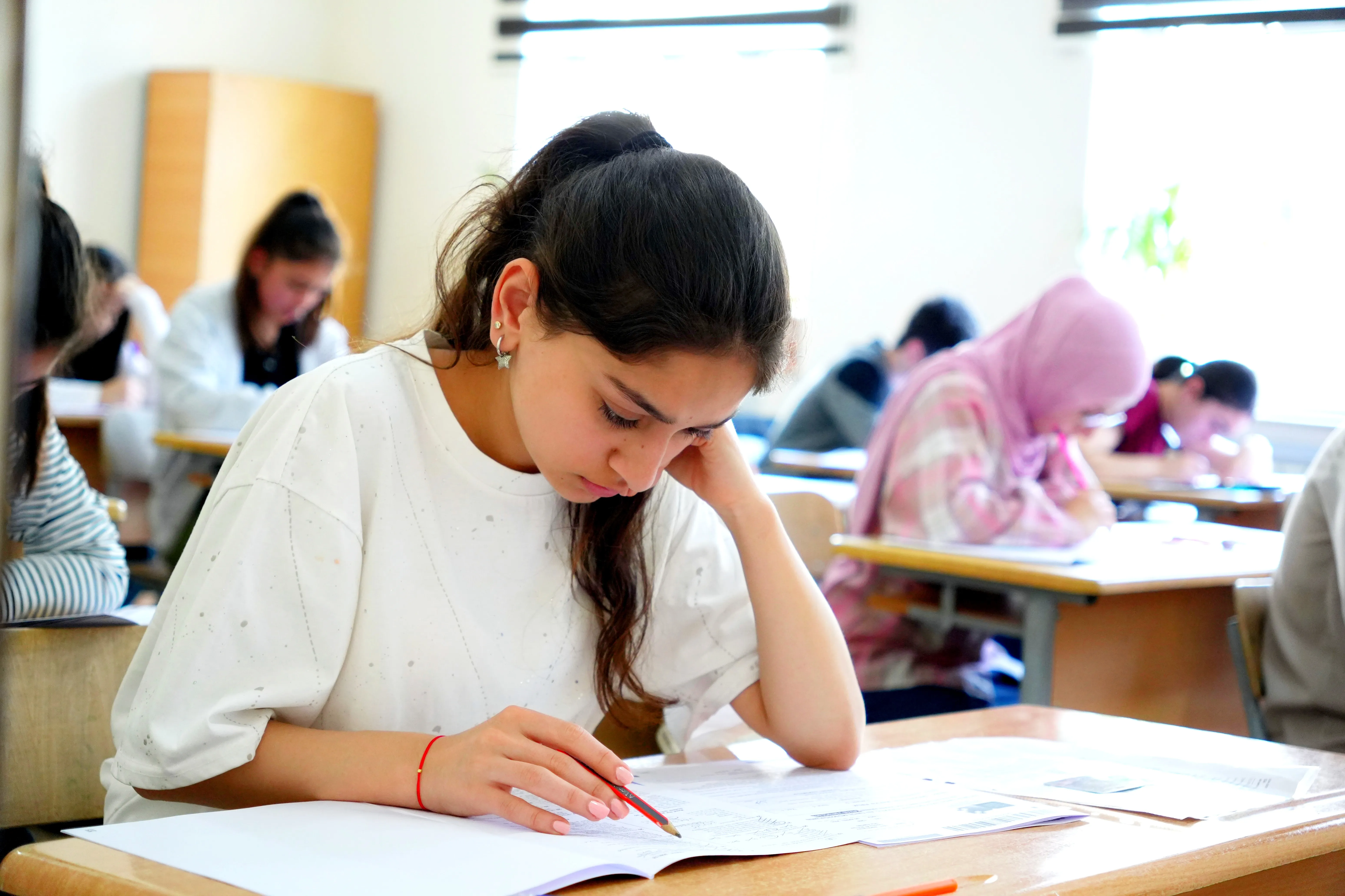 Aprelin 6-da Dövlət İmtahan Mərkəzi növbəti imtahanlar keçirib