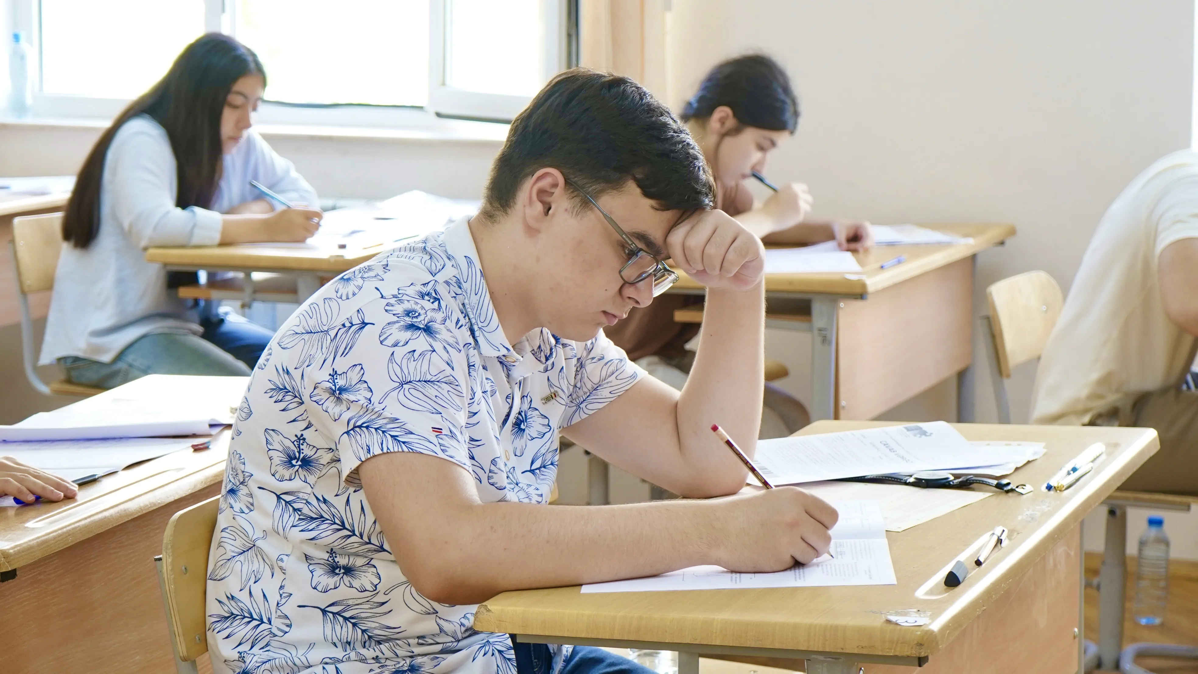 I və IV ixtisas qrupları üzrə qəbul imtahanı keçirilib