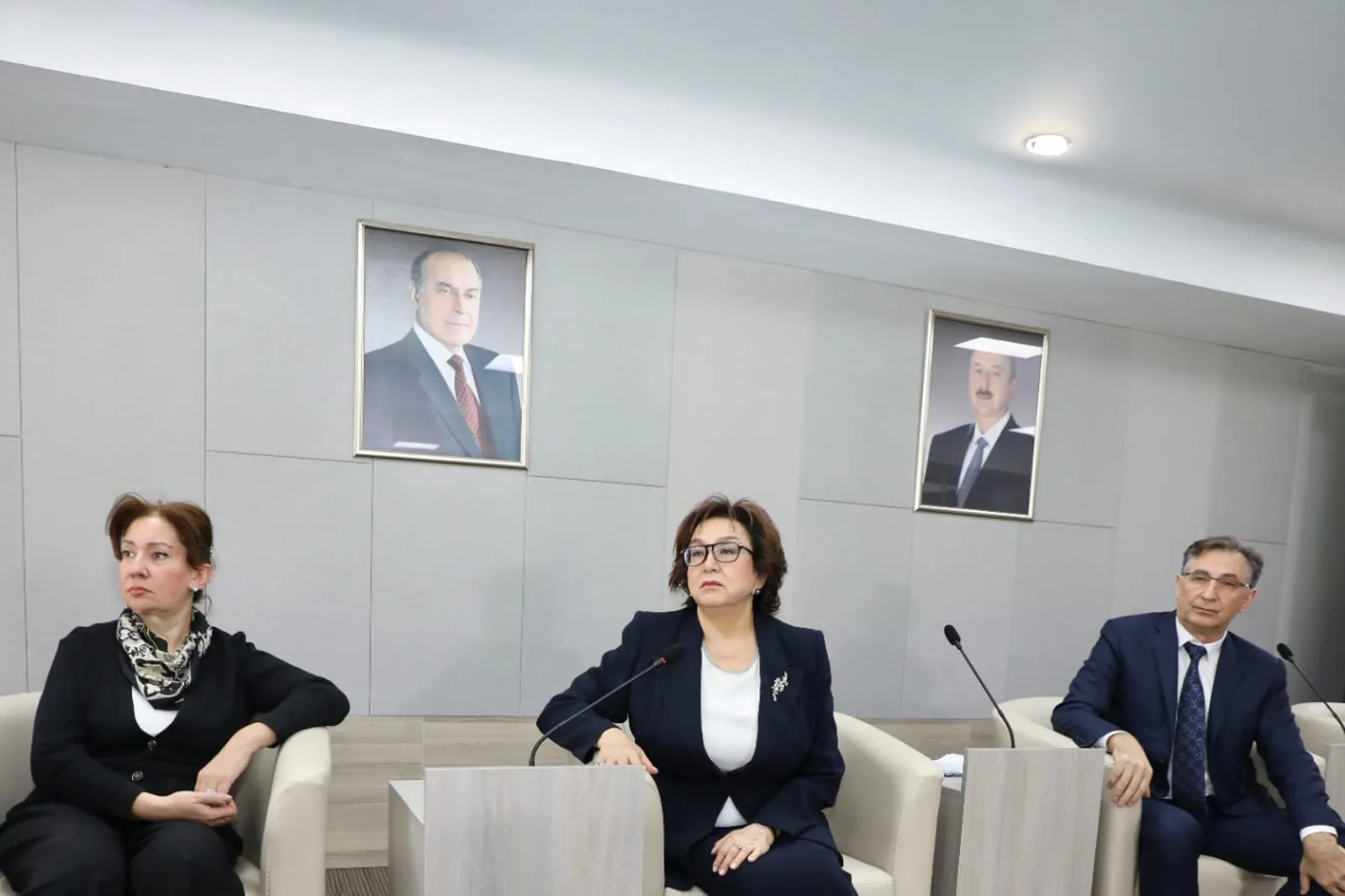 Dövlət İmtahan Mərkəzində abituriyent, valideyn və pedaqoji ictimaiyyət nümayəndələri ilə açıq görüş keçirilib