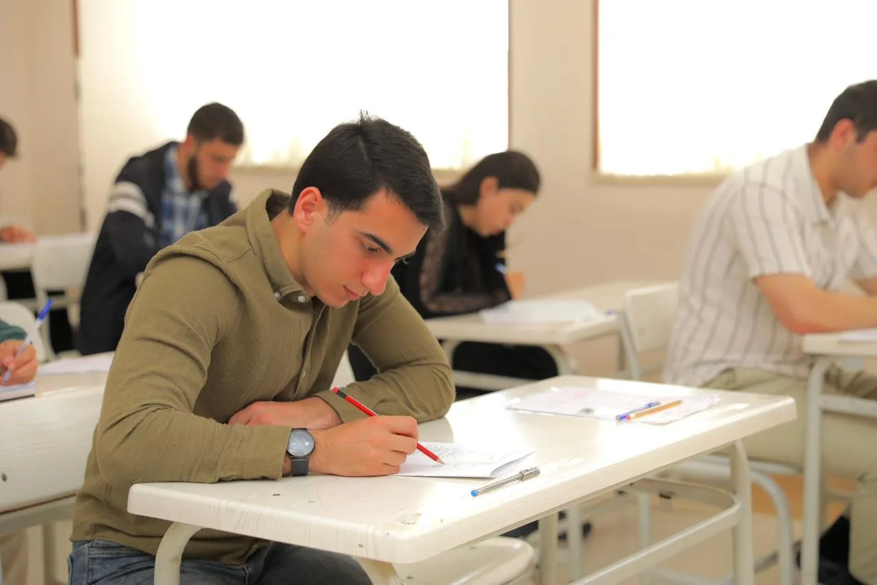 Bu gün rezidenturaya qəbul imtahanının birinci mərhələsi keçirilib